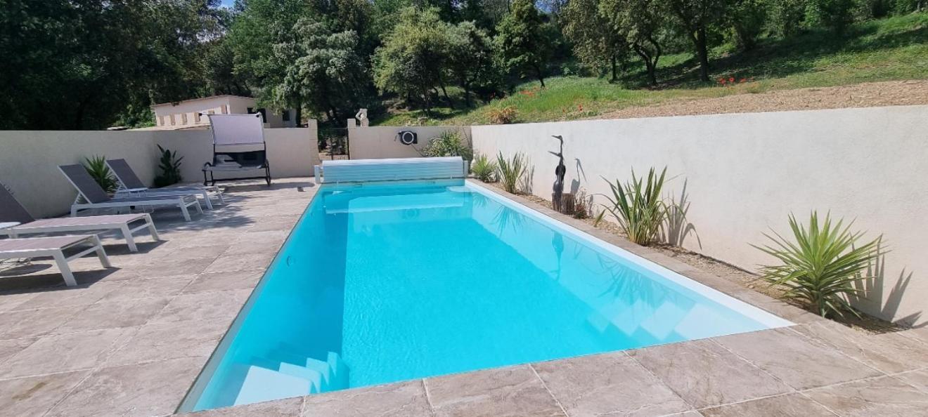 Les Bois De Zola Entre Provence Et Luberon Lejlighedshotel Saint-Esteve-Janson Værelse billede
