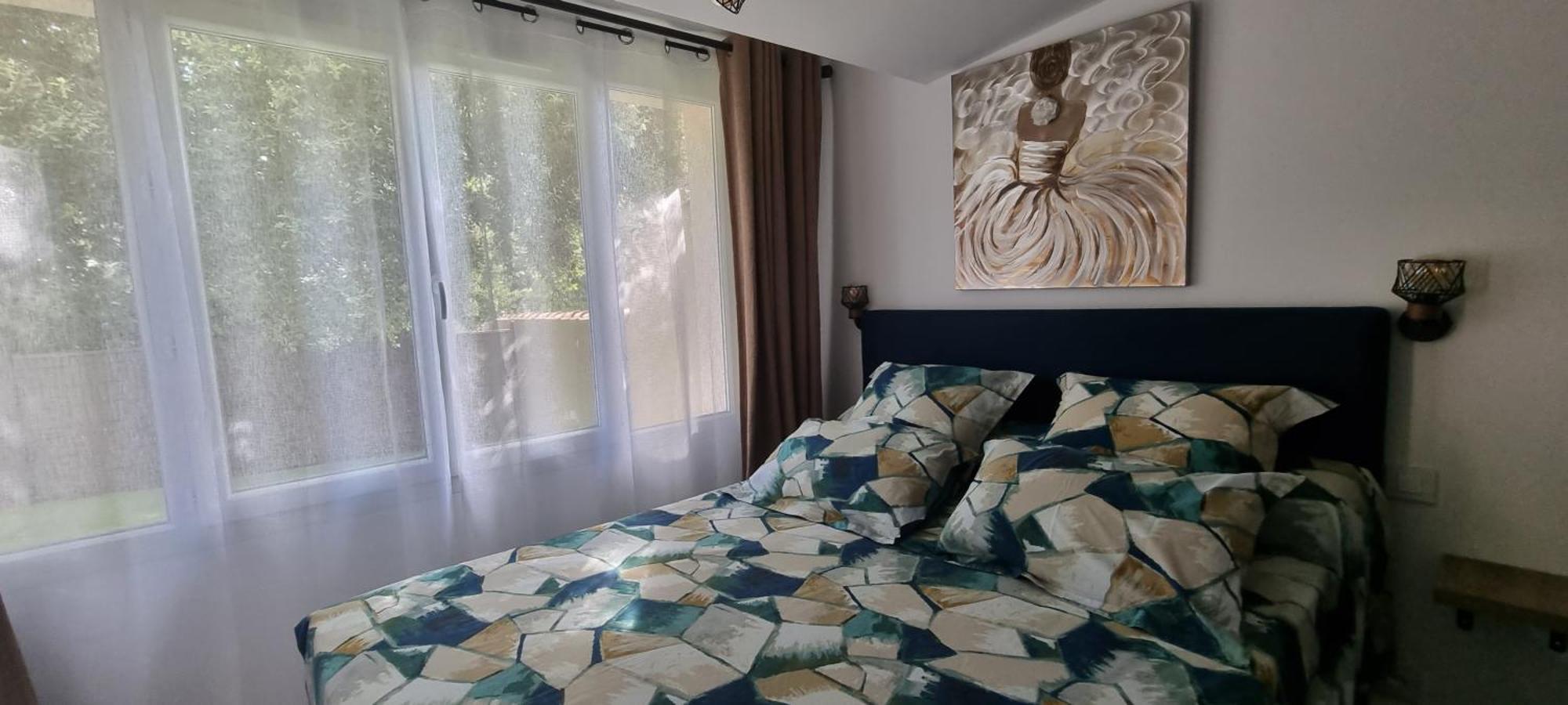 Les Bois De Zola Entre Provence Et Luberon Lejlighedshotel Saint-Esteve-Janson Eksteriør billede